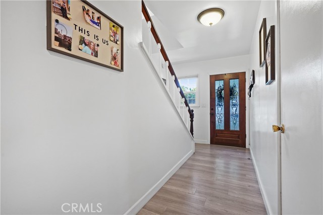 17206 Flanders Street photo 6