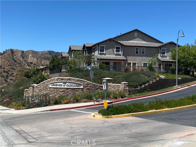 Image 2 for 16735 Nicklaus Dr #23, Sylmar, CA 91342