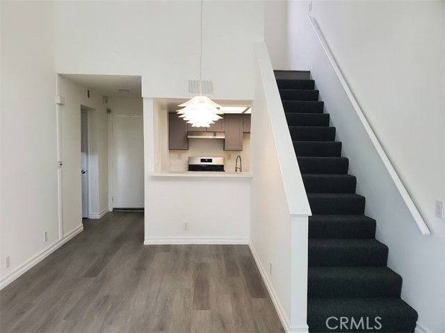 12601 Van Nuys Boulevard, 252 photo 5