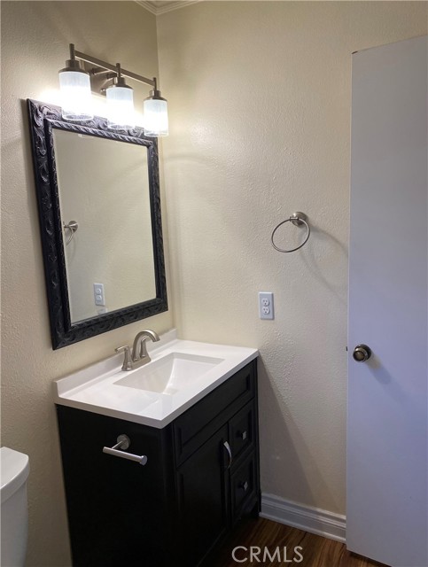 Sink in 2nd upstairs Bath