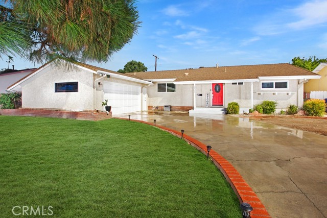 8112 Moorcroft Avenue photo 2