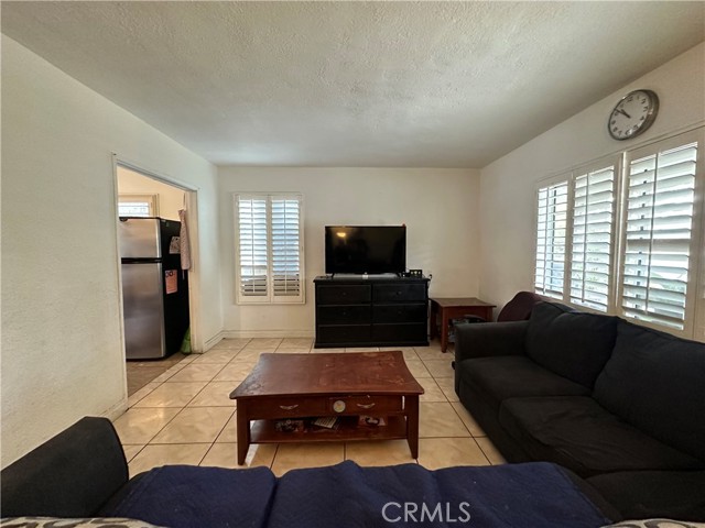 10343 Amboy Avenue photo 2