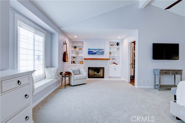 Primary seating area