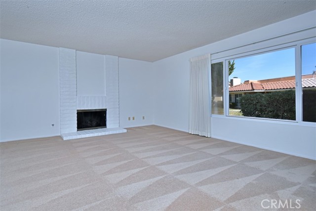 2225 Crespi Lane photo 8