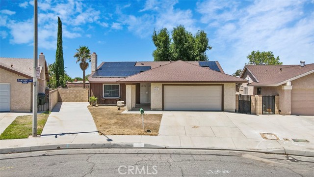 Single story pool home with solar and additional driveway