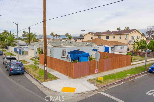 8822 Mckinley Ave, Los Angeles, CA 90002