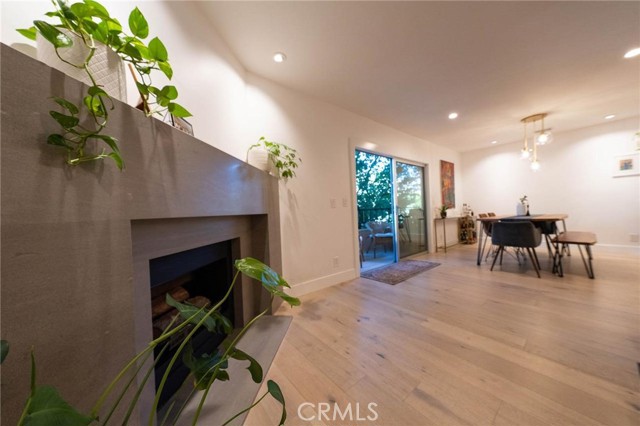 1221 North Kings Road, 202 photo 5