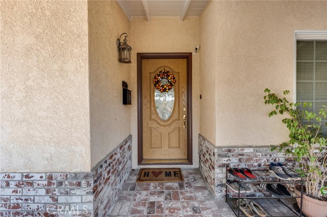 16123 Tupper Street photo 3