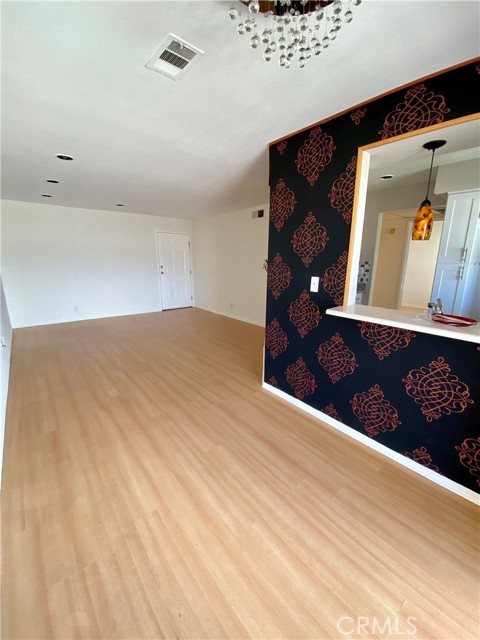 7641 Reseda Boulevard, 125-Z photo 2