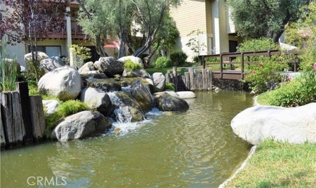 5760 Owensmouth Avenue 26 Woodland Hills, California Beautiful 2 Bedroom and 2.5 Bath townhouse is located in the heart of Woodland Hills Warner Center. the property is light and bright over looking the pool, living room with the fireplace,Kitchen with Breakfast Nook, Refrigerator, Washer / Dryer, Wood flooring, 2 car garage, close to the everything must see, short term lease or 12 months with furnished or unfurnished.
