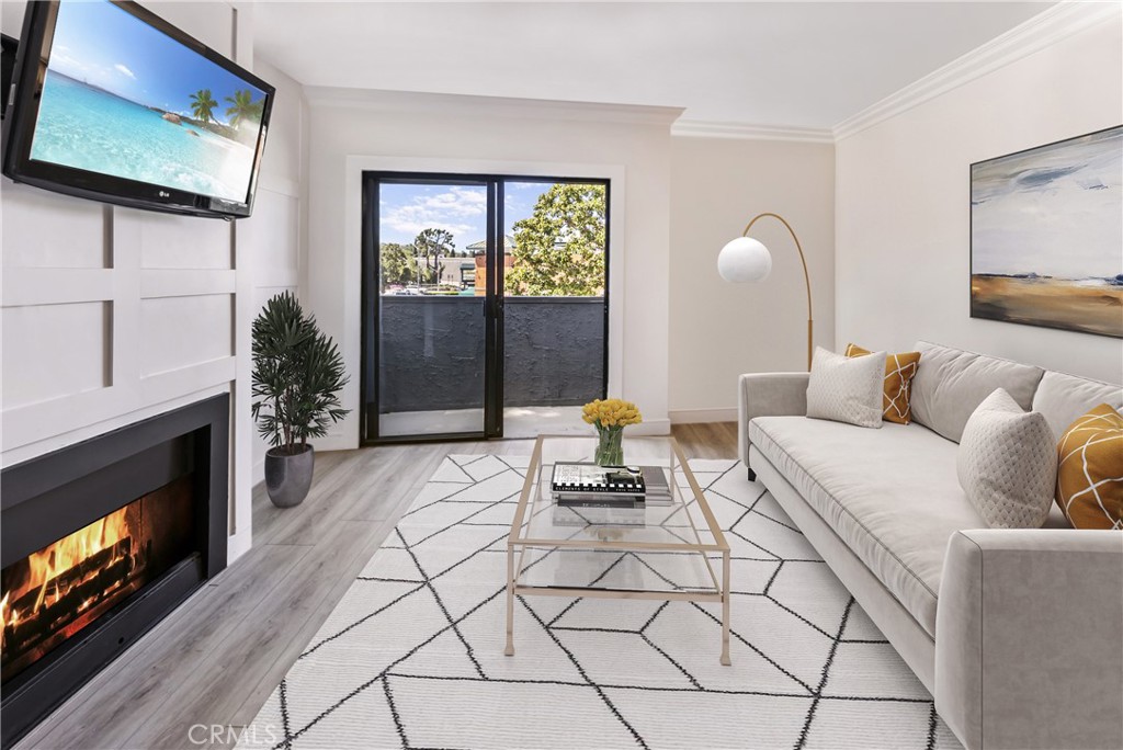 4506 Saugus Avenue 6, Sherman Oaks, CA 91403