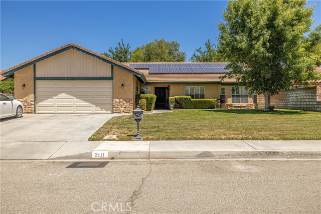 Detail Gallery Image 1 of 1 For 2111 W Avenue J12, Lancaster,  CA 93536 - 4 Beds | 2 Baths