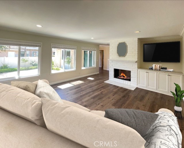 2134 Crespi Lane photo 4