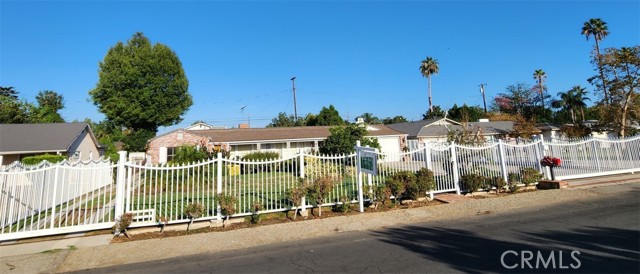 7856 PASO ROBLES photo 2