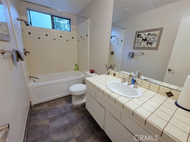 5003 Tilden Avenue, 106 photo 4