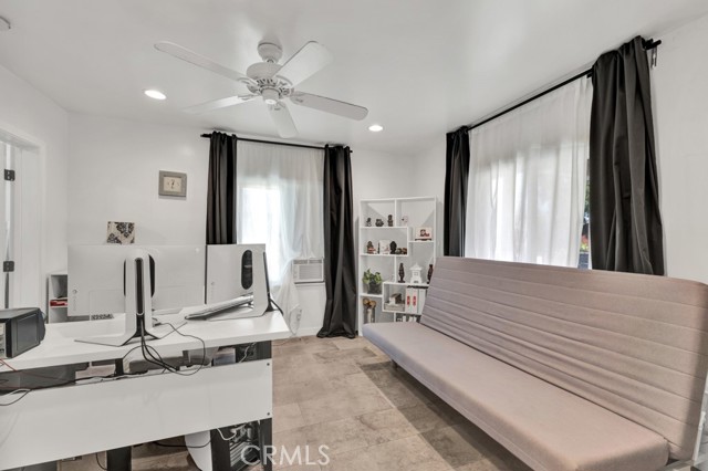 616 MOTT Street photo 8