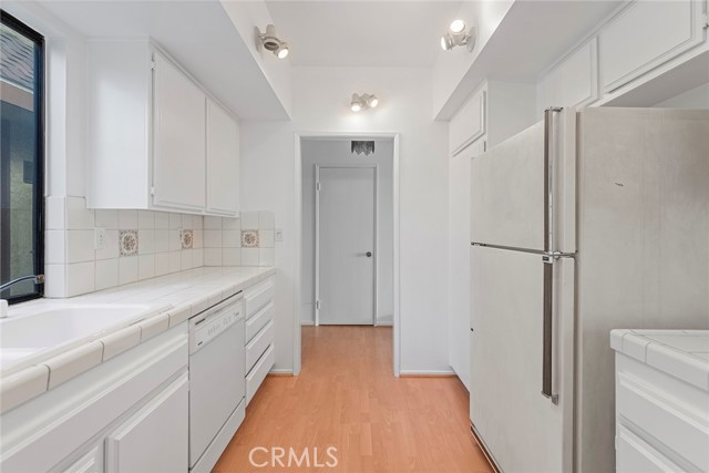4543 Coldwater Canyon Avenue, 1 photo 6