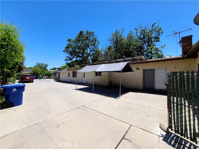 7822 Tampa Avenue photo 6