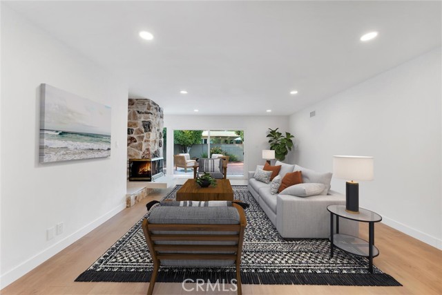 17201 Willard Street photo 4