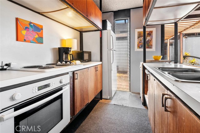 640 33rd Street, Manhattan Beach, California 90266, 4 Bedrooms Bedrooms, ,3 BathroomsBathrooms,Residential,Sold,33rd,SR22170320