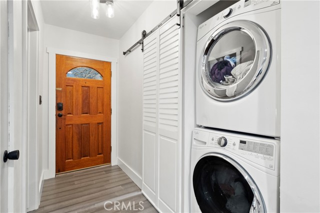 19036 Plummer Street photo 4