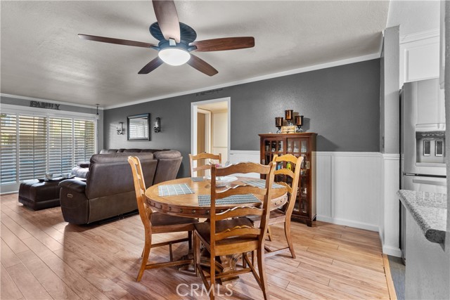 10636 Woodley Avenue, 15 photo 8