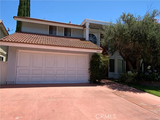 5418 Lake Crest Drive Agoura Hills, California Classic Lake Lindero home with amazing views of Lake Lindero. This four bedroom home (all bedrooms are upstairs), has tons of storage, nice sized room, an open kitchen/family room with fireplace, French doors, a balcony, nice utility room and most importantly a lush, private yard with amazing decks and full views of the lake. The home has neutral paint, and is located on a quiet cul de sac. The backyard is the thing here though. With it's two large decks, and grassy area, as well as a patio, the yard is the perfect place to spend quality zen time in these somewhat trying times. The cool breezes Agoura is famous for are on full display in this backyard! Las Virgenes School District completes the picture of this tranquil home.