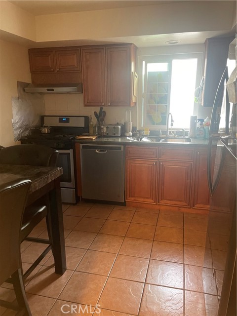 8936 Willis Avenue, 15 photo 7