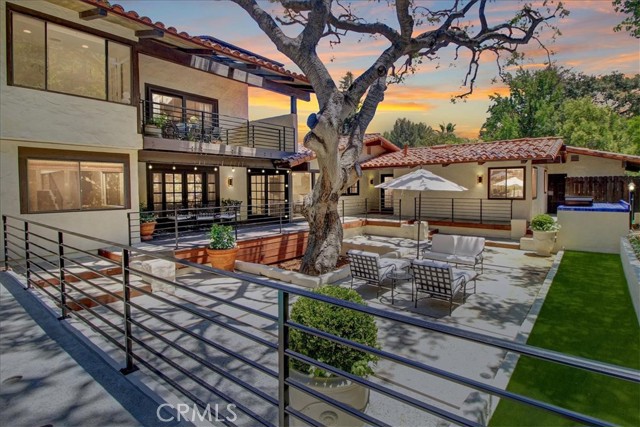 Photo of 23735 Park Belmonte, Calabasas, CA 91302