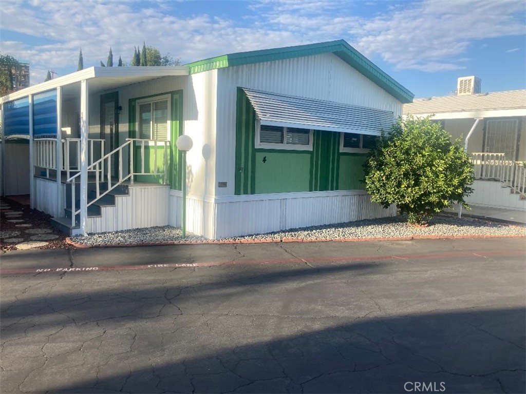 7800 Balboa Boulevard