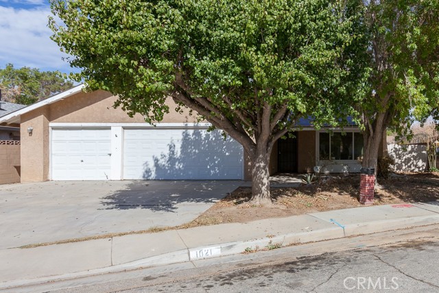 Image 2 for 1021 E Norberry St, Lancaster, CA 93535