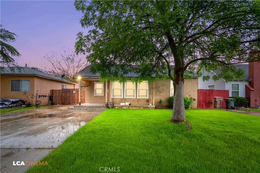 1001 El Rancho Drive, Bakersfield, CA 93304