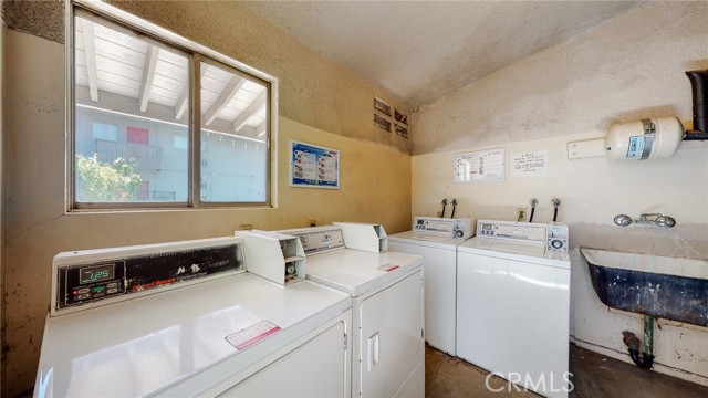 12958 Valleyheart Drive photo 7