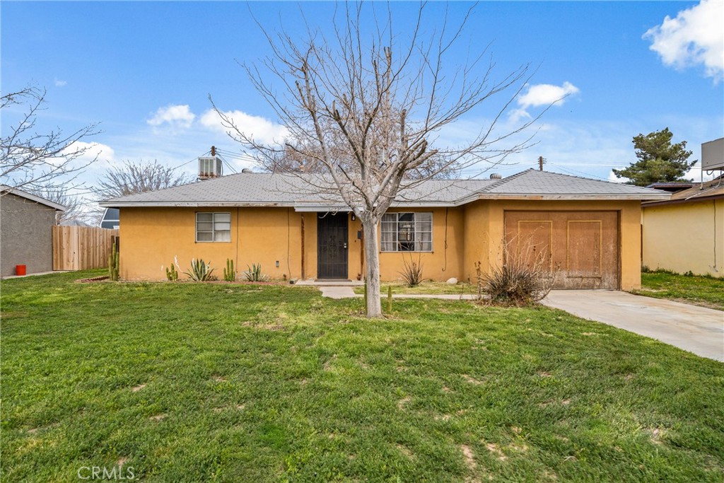 1139 W Norberry Street W, Lancaster, CA 93534