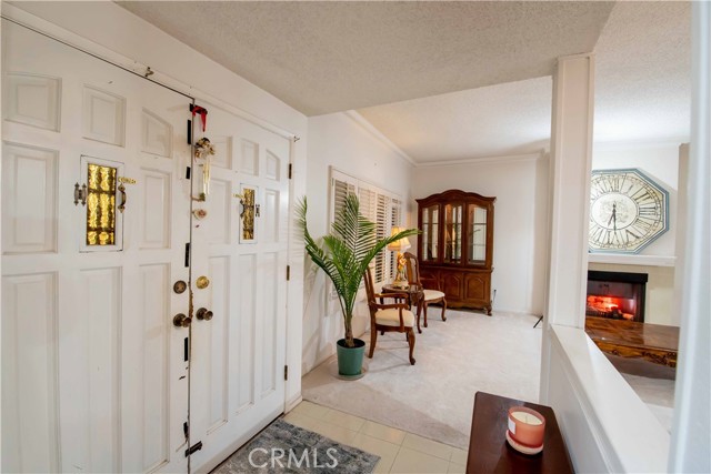 234 North Kenwood Street North, 203 photo 6