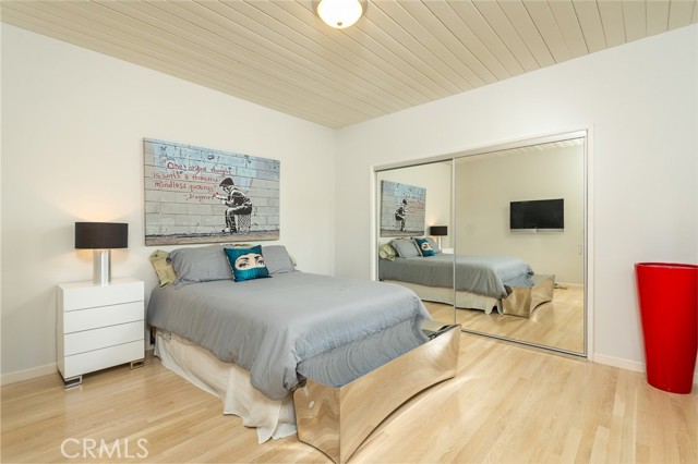 816d9475 B8d4 4a94 Bfa2 C2573748cc1c