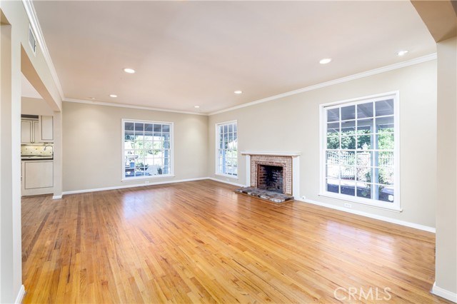 5065 Geyser Avenue photo 6