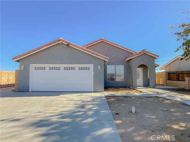 Detail Gallery Image 1 of 1 For 21018 85th St, California City,  CA 93505 - 3 Beds | 2/1 Baths