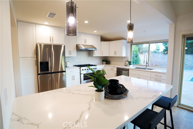 28910 Marlies Street photo 3