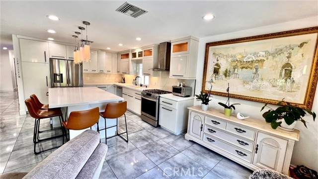 Detail Gallery Image 9 of 24 For 23777 Mulholland #171,  Calabasas,  CA 91302 - 2 Beds | 2/1 Baths