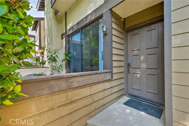 21217 Lassen Street, 2 photo 4