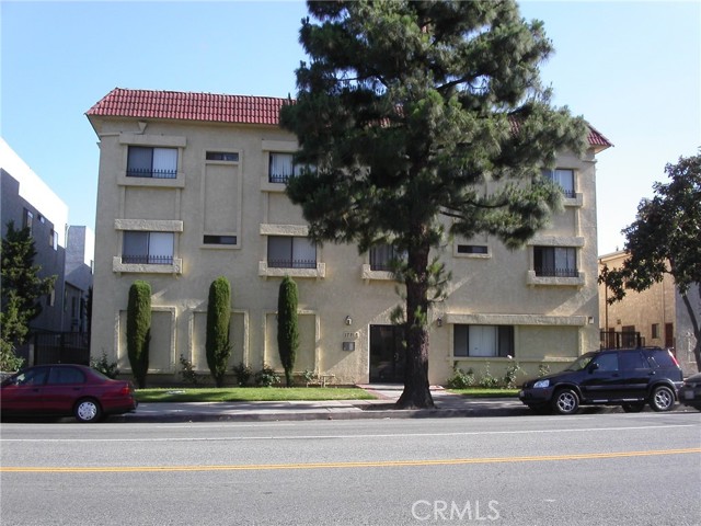 Photo of 17312 Chatsworth Street #H, Granada Hills, CA 91344