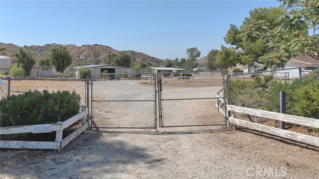 Gate entrance to the stunning 2.5 acres.