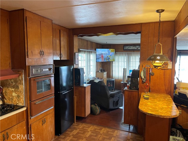 8100 Foothill Boulevard, 38 photo 7