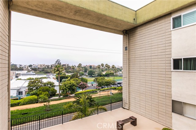 1600 Ardmore Avenue, Hermosa Beach, California 90254, 1 Bedroom Bedrooms, ,Residential,Sold,Ardmore,SR22136134