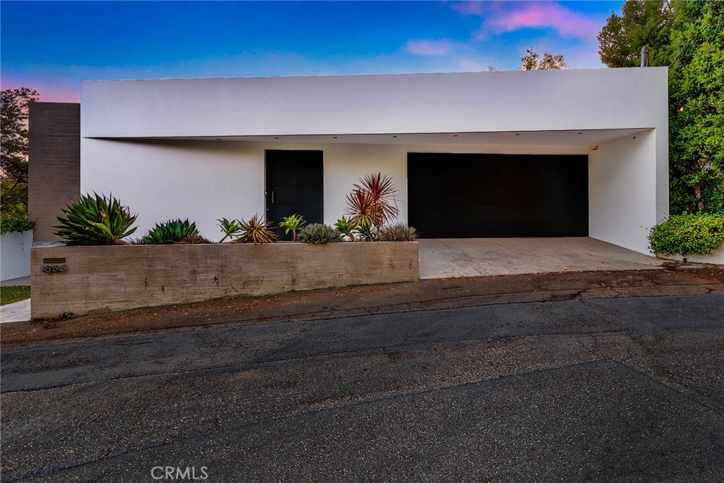 1853 Sunset Plaza Drive, Los Angeles, CA 90069