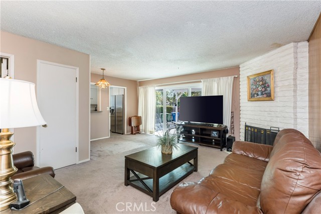 22700 Criswell Street photo 8