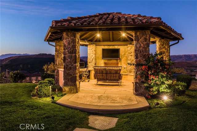 Cabana with views to the ocean on a clear day