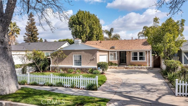 5450 Columbus Ave, Sherman Oaks, CA 91411