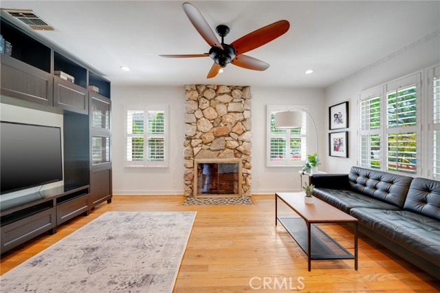 5522 Auckland Avenue photo 4